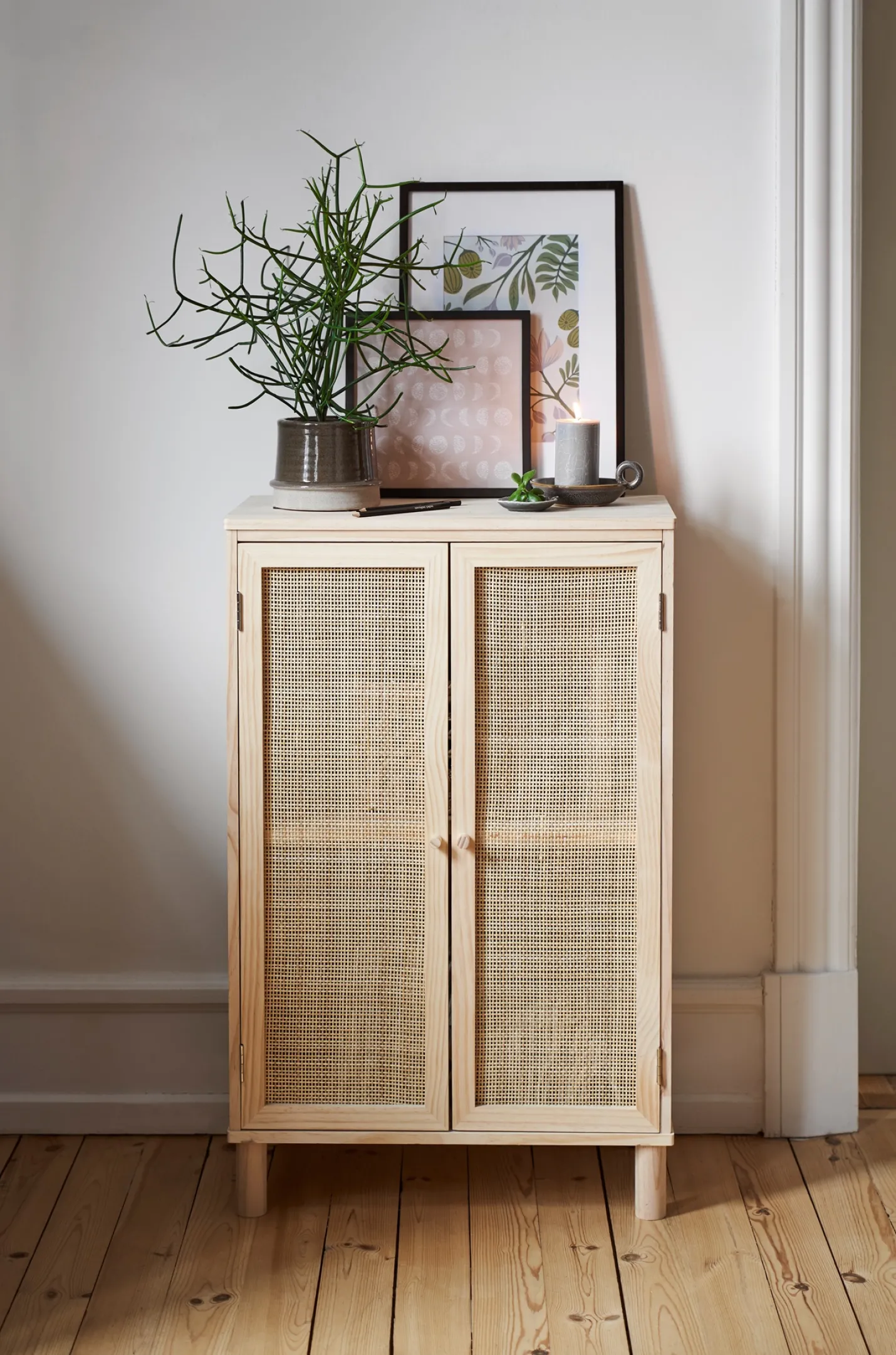 Søstrene Grene Schweiz Holzschrank Medium Wood