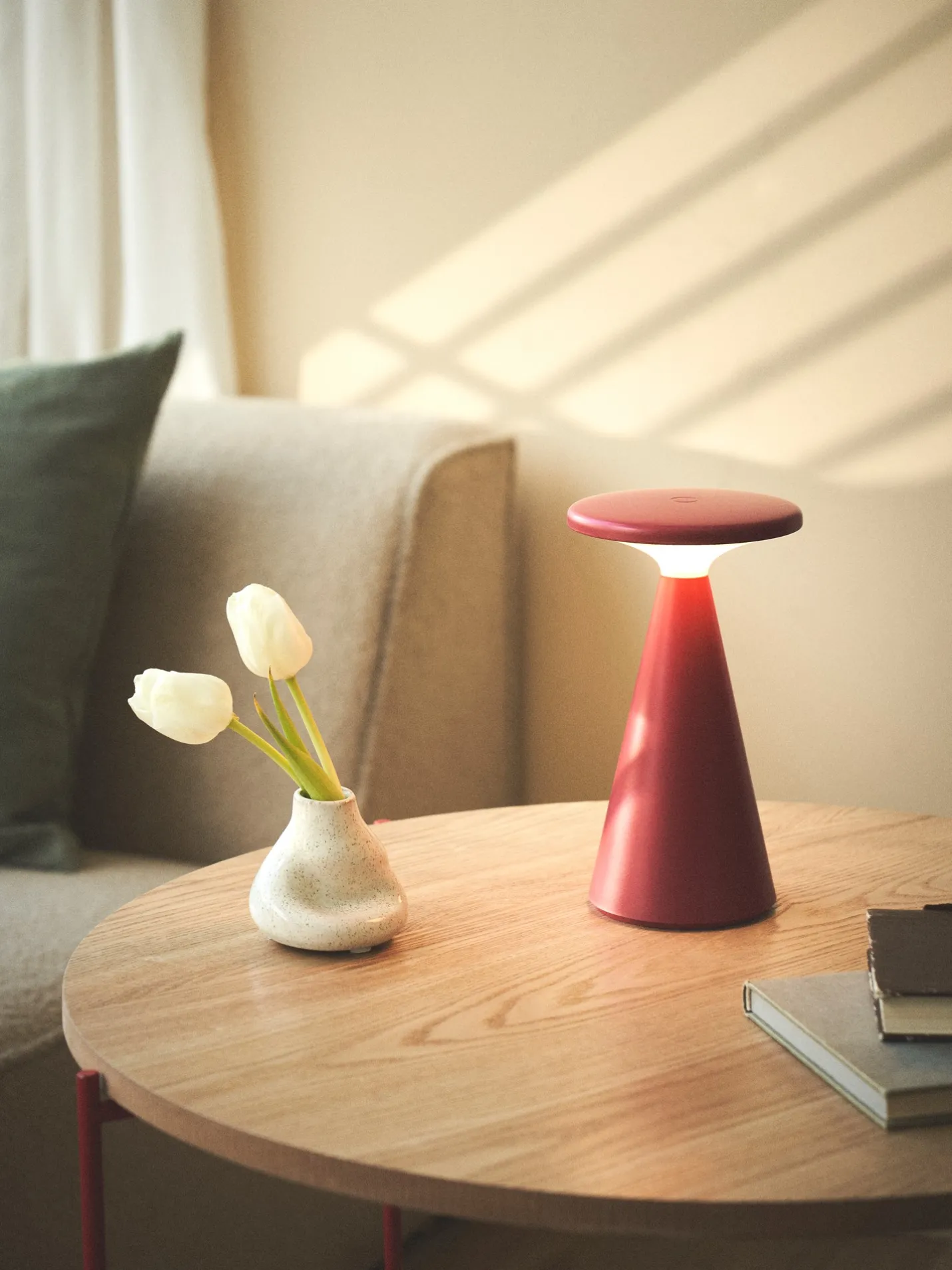 Søstrene Grene Schweiz LED-Tischlampe Red
