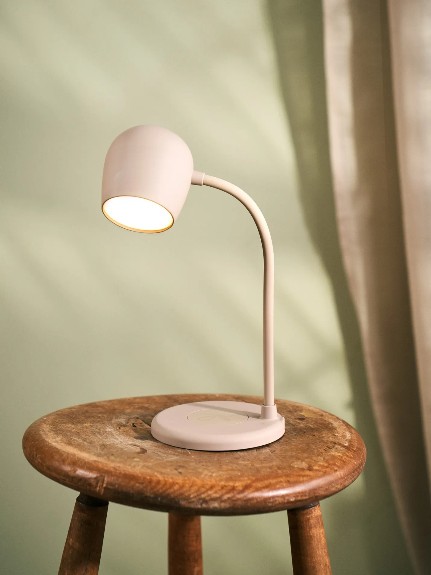 Online Søstrene Grene Schweiz Schreibtischlampe Mit Lautsprecher Sand